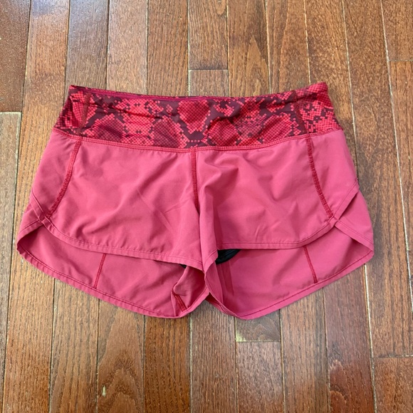 Bundle of (7) lululemon Speed Up Women's Shorts - Size 4 - Picture 8 of 8